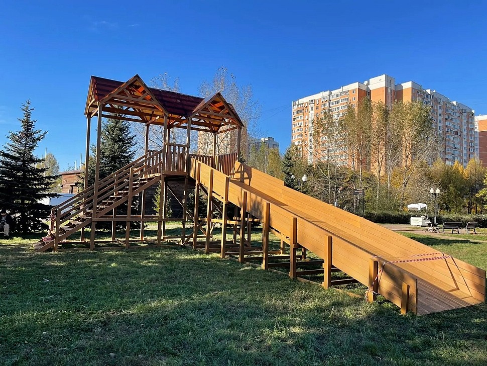 Зимняя горка «Перовский парк культуры и отдыха»