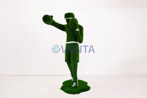 Топиари композиция боксеры — газон Есо