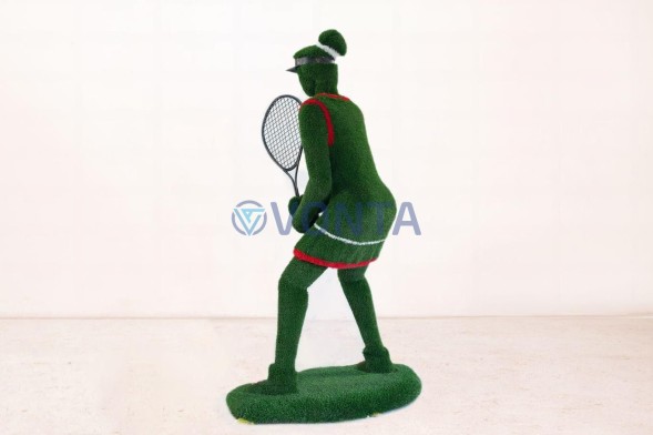 Топиари теннисистка — газон Есо