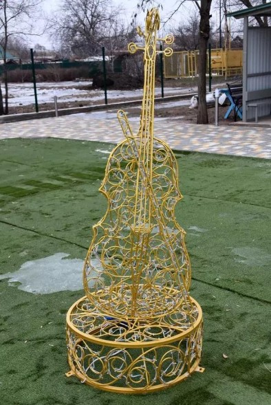 Светодиодная фигура Контрабас 170 см.