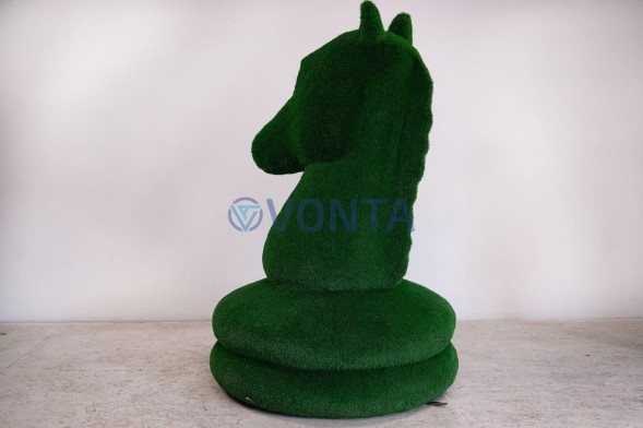 Топиари шахматы конь, h=200 см — газон Eco