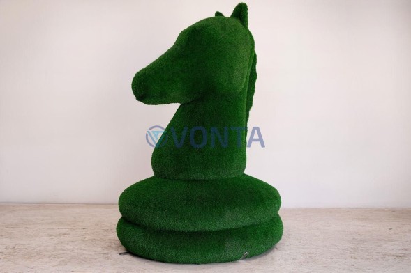 Топиари шахматы конь, h=200 см — газон Eco