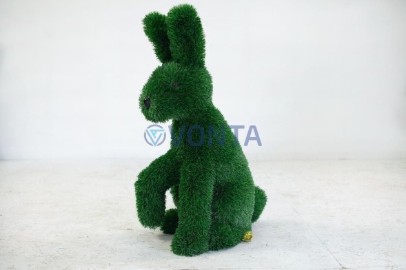 Топиари заяц Трини, h=80 см — газон Deluxe Green