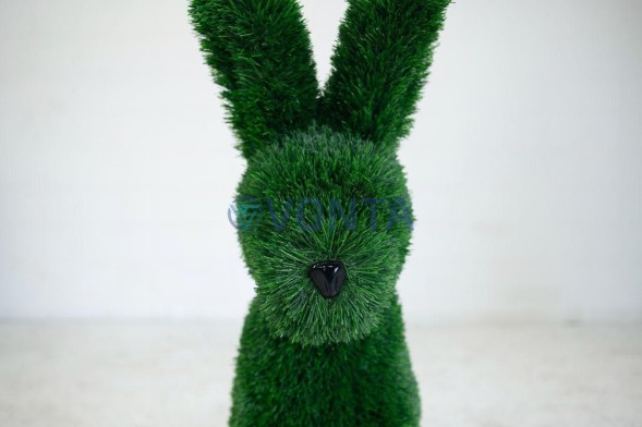 Топиари заяц Трини, h=80 см — газон Deluxe Green