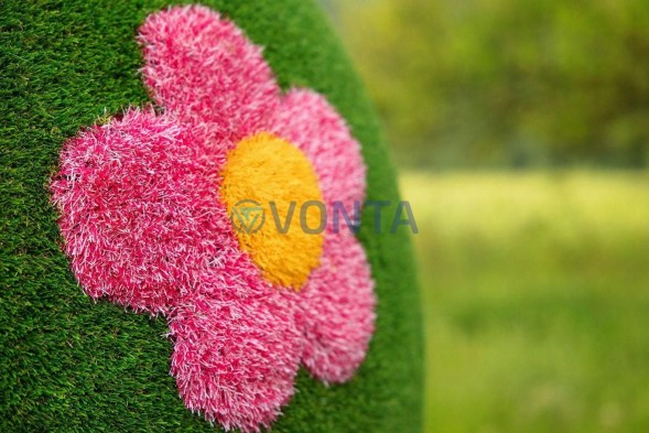 Топиари композиция бабочка на шаре поляна — газон Eco + Eco +