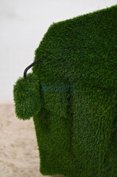 Топиари локомотив — газон Есо