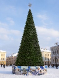 Уличная каркасная елка «Уральская Magic» 19 м
