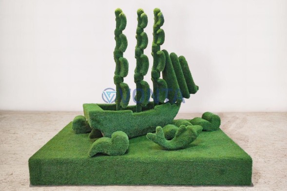 Топиари корабль на волнах — газон ECO