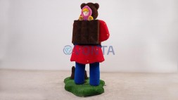 Топиари композиция девочка Мария и медведь Витюша — газон Eco