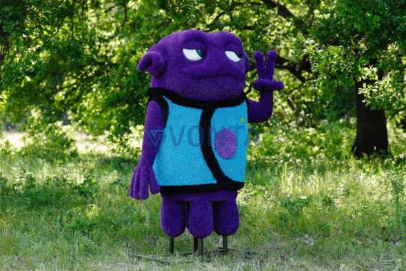 Топиари инопланетянин — газон Eco