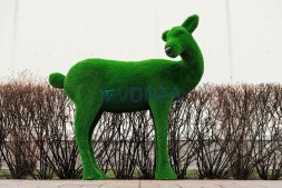 Топиари композиция олени, мама и малыш — газон Eco