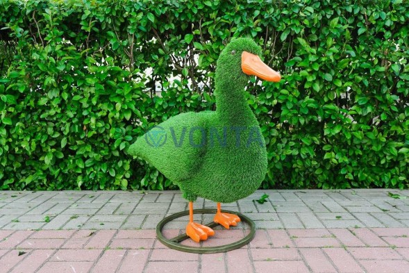 Топиари композиция утки — газон Eco