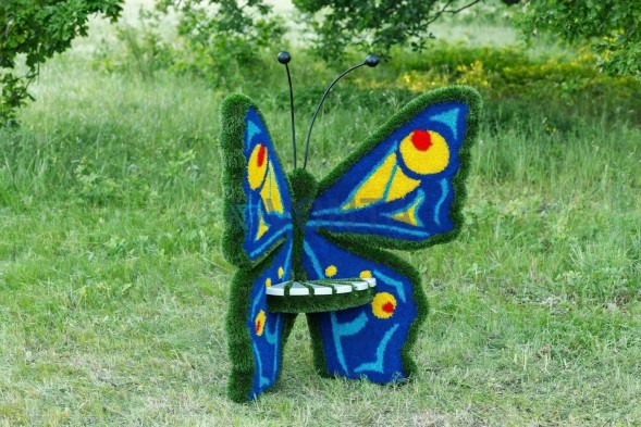 Топиари бабочка — лавочка, сосна — газон Eco + Deluxe