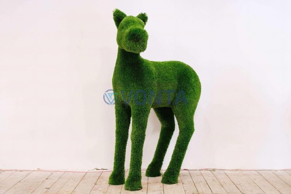 Топиари жеребенок Марс — газон Deluxe