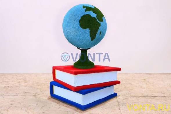 Топиари композиция глобус на книгах, d=120 см — газон Есо