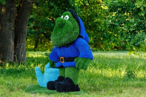 Топиари гном садовник — газон Eco