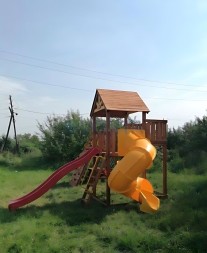 Детский городок Выше Всех Победа со спиральной горкой