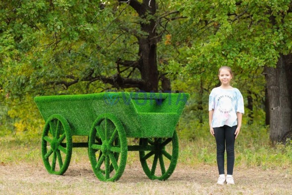 Топиари композиция конь Багги с телегой — газон Deluxe + Eco