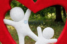 Топиари стела Семья — газон Deluxe + Eco