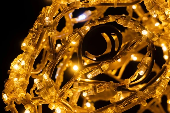 Светодиодная фигура Белка с орехом золотая Premium 1,13 м., (OL331)