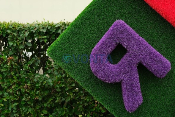 Топиари стела Я люблю Покровку — газон Eco