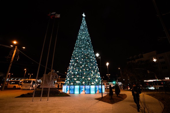 Ель каркасная «Светодинамическая Уральская» - 6 м