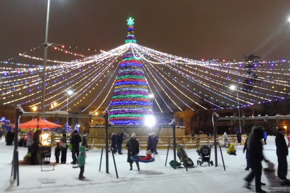 Ель каркасная «Светодинамическая Уральская» - 8 м