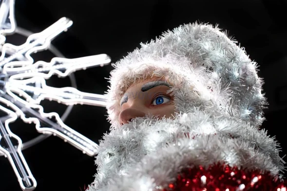 Светодиодная фигура из мишуры Дед Мороз в красной шубе 4.15 м., (3DGR815-R)