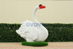 Топиари композиция лебеди на острове — газон Eco + Deluxe