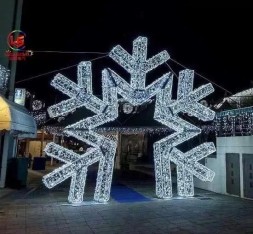 Светодиодная арка Снежинка 400 см.