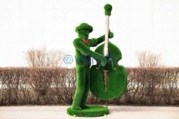 Топиари музыкант, контрабасист Витуш — газон Deluxe