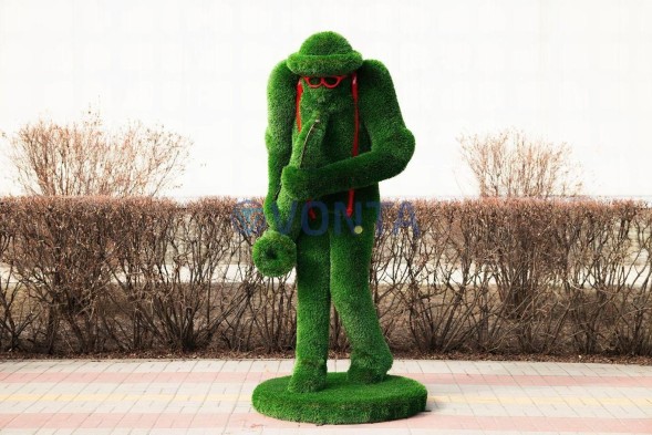 Топиари музыкант, саксофонист Гарретт — газон Deluxe