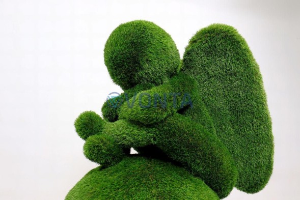 Топиари композиция ангел на шаре — газон Premium