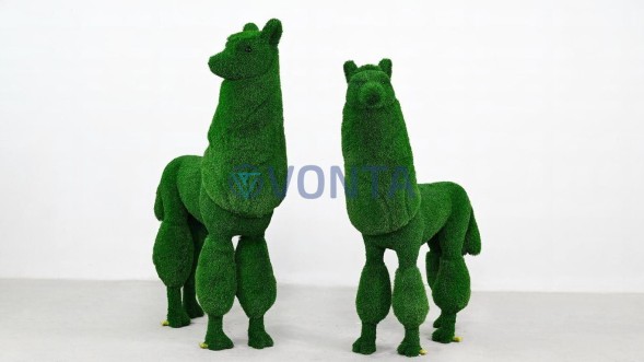 Топиари композиция Альпаки — газон Есо+Luxe