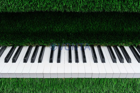 Топиари рояль с логотипом- — газон Deluxe