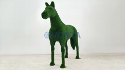 Топиари конь кавалерийский — газон Deluxe Green