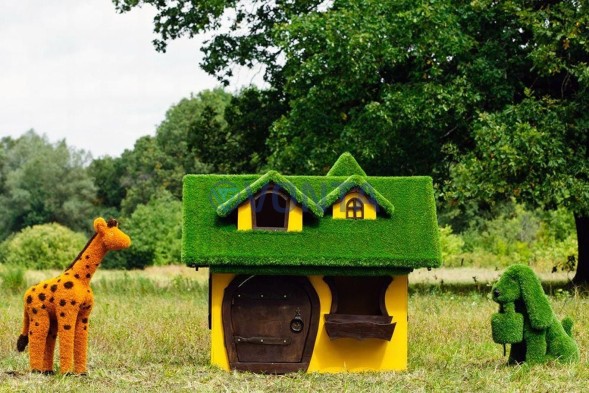 Топиари дом для гномиков, h=170 см — газон Premium