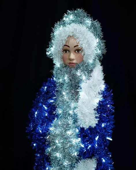 Светодиодная фигура из мишуры Снегурочка 1.8 м., (3DGR88)