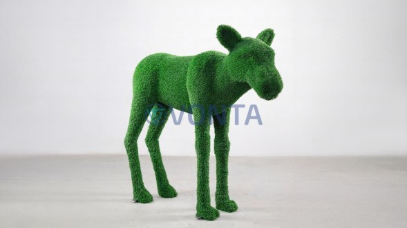 Топиари лосенок, h=120см — газон Есо