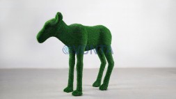 Топиари лосенок, h=120см — газон Есо