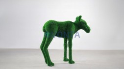 Топиари лосенок, h=120см — газон Есо