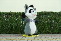 Топиари енот Ролс — газон Eco