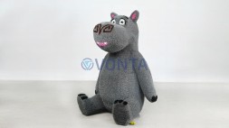 Топиари бегемотиха Лория — газон Есо