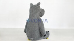 Топиари бегемотиха Лория — газон Есо