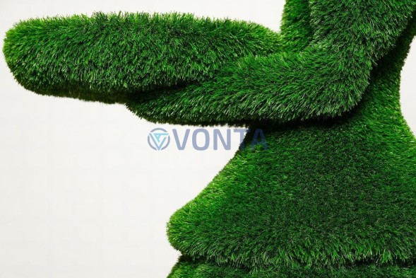 Топиари композиция леди Элизабет и девочка Агата — газон Eco