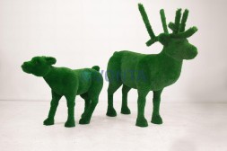 Топиари композиция семья оленей, Чигорин 4шт. — газон Deluxe Green