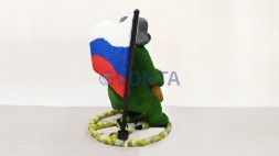 Топиари композиция медведь Патриот — газон Есо