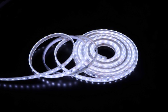 Светодиодная лента TeamProf "Комета" 5 м, 300 LED, 24В, белая, прозрачный силикон