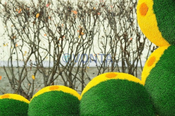 Топиари гусеница Лика, h=160см — газон Есо