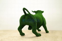 Топиари бык Родриго — газон Eco